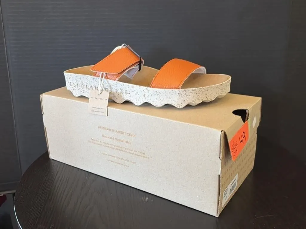Asportuguesas Flip Flops Women�s Size 39