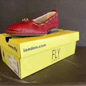 London Fly Size 9-9.5 Women