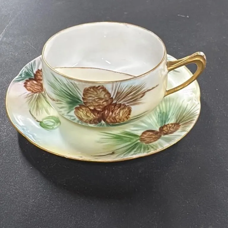 Vintage Alice Bavaria Hand Painted Pine Cone Cup a