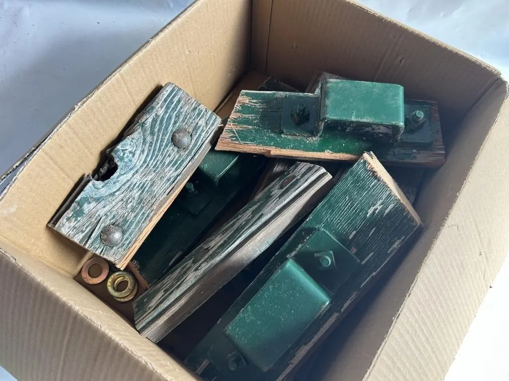 Green Wood-Mounted Metal Clamp Brackets, Set of 3