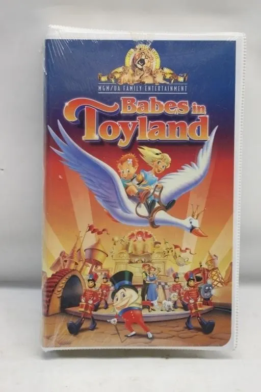 Babes in Toyland VHS (sealed) - MGM/UA Family