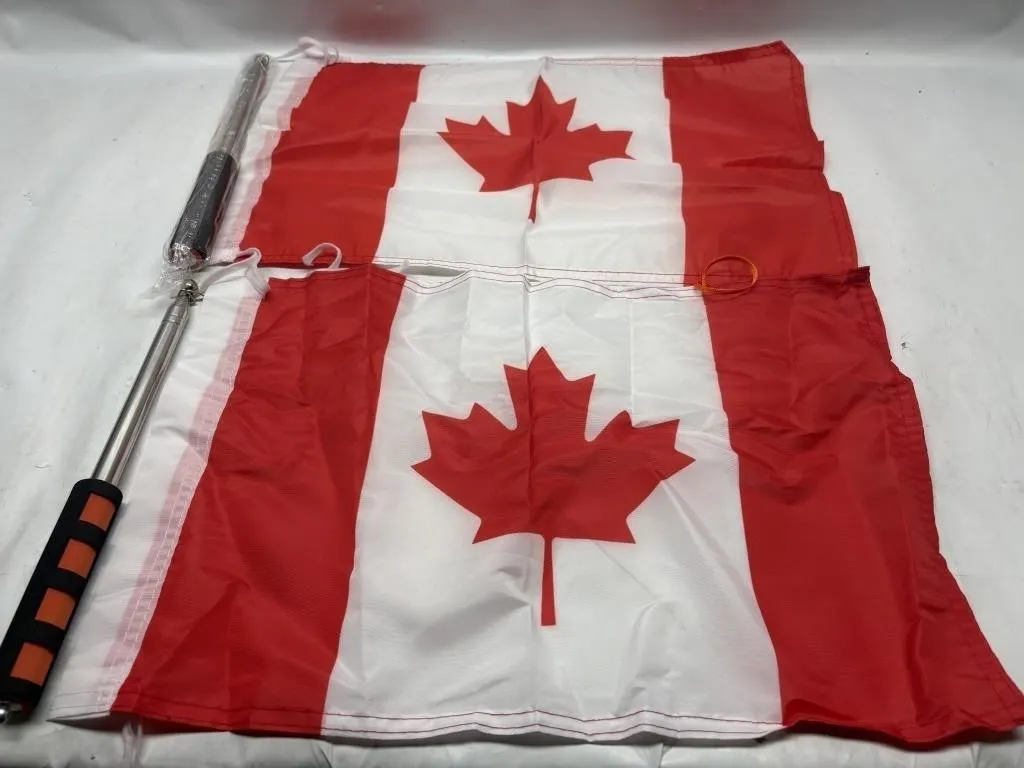 Canadian Flag with Telescoping Flagpole