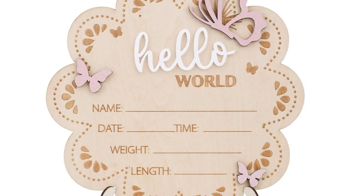 New NEW (7x6.81in) Wooden Baby Announcement Sign