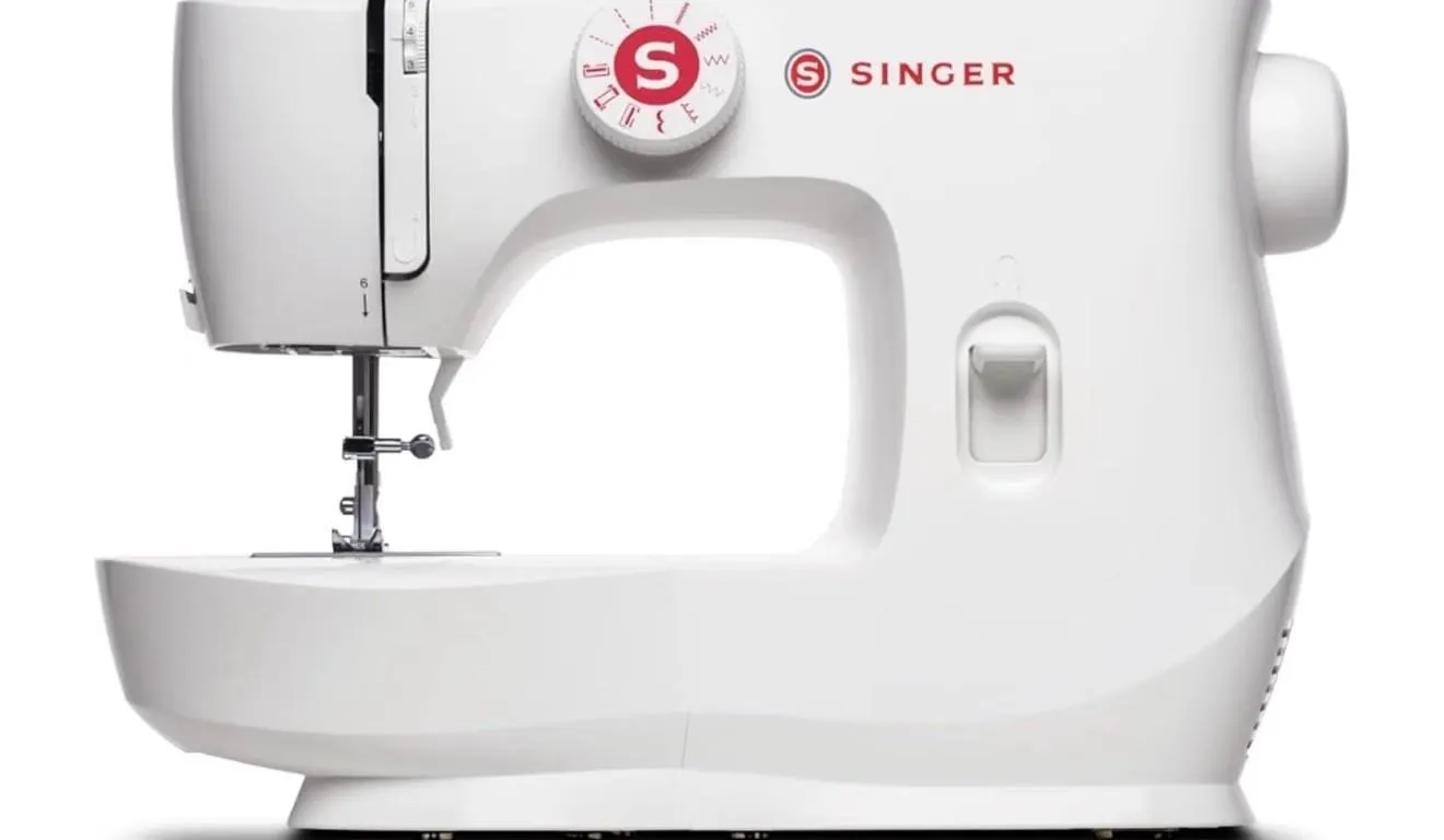 $210 SINGER MX60 Lightweight & Portable