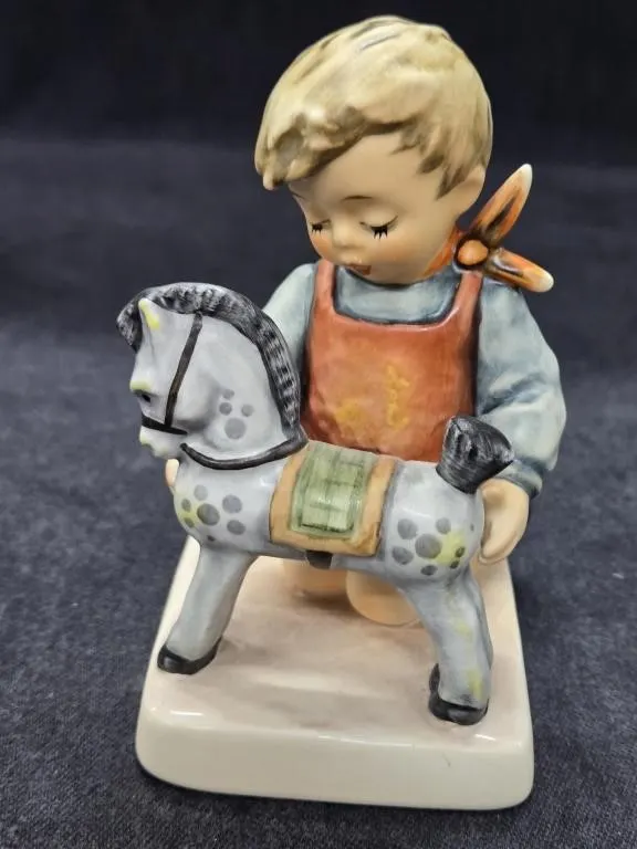M.I. Hummel "Horse Trainer" (Hum 423) Porcelain