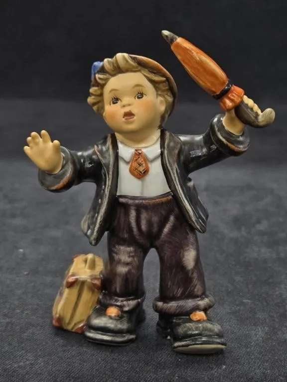 M.I. Hummel "Circus Act" Figurine (Hum 2166)
