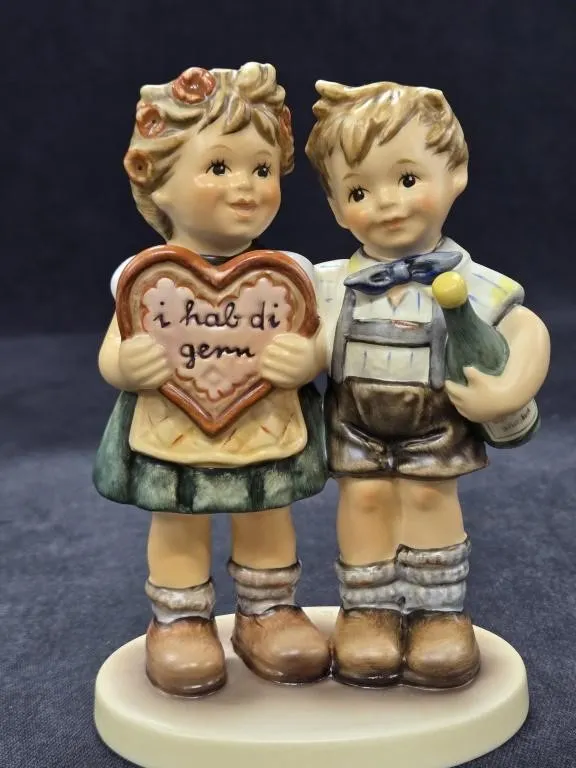 Exclusive Edition M.I. Hummel "Gifts of Love"