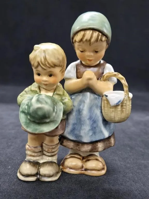 M.I. Hummel "Adoring Children" Figurine