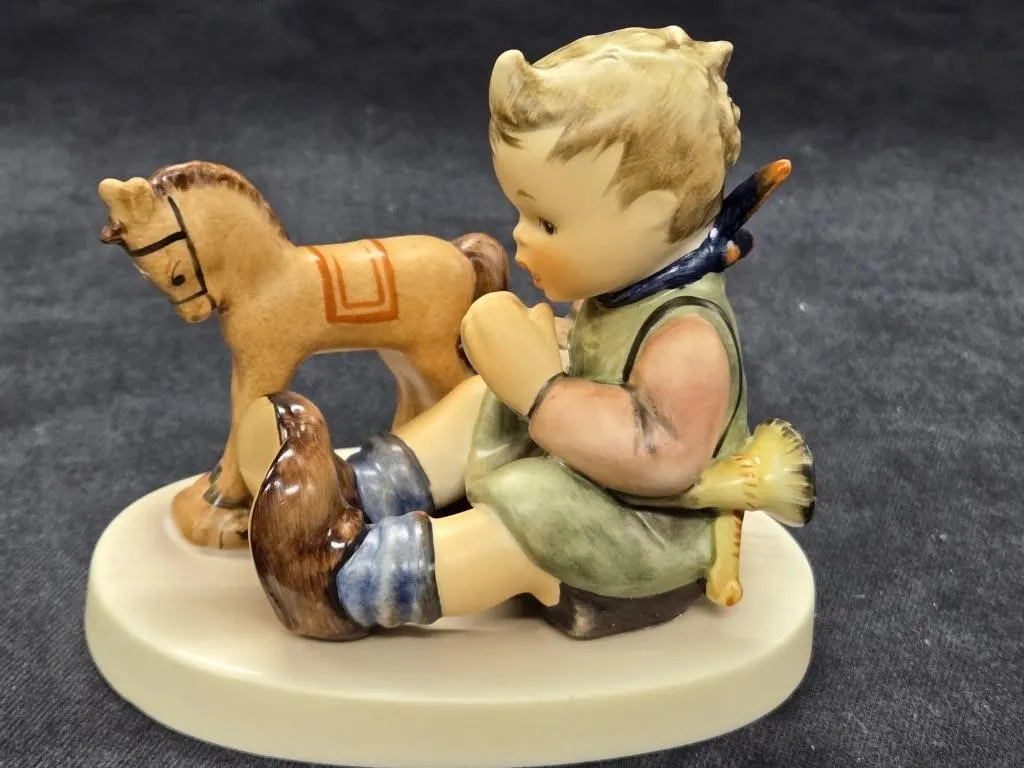 Exclusive Edition M.I. Hummel "Playful Blessing"