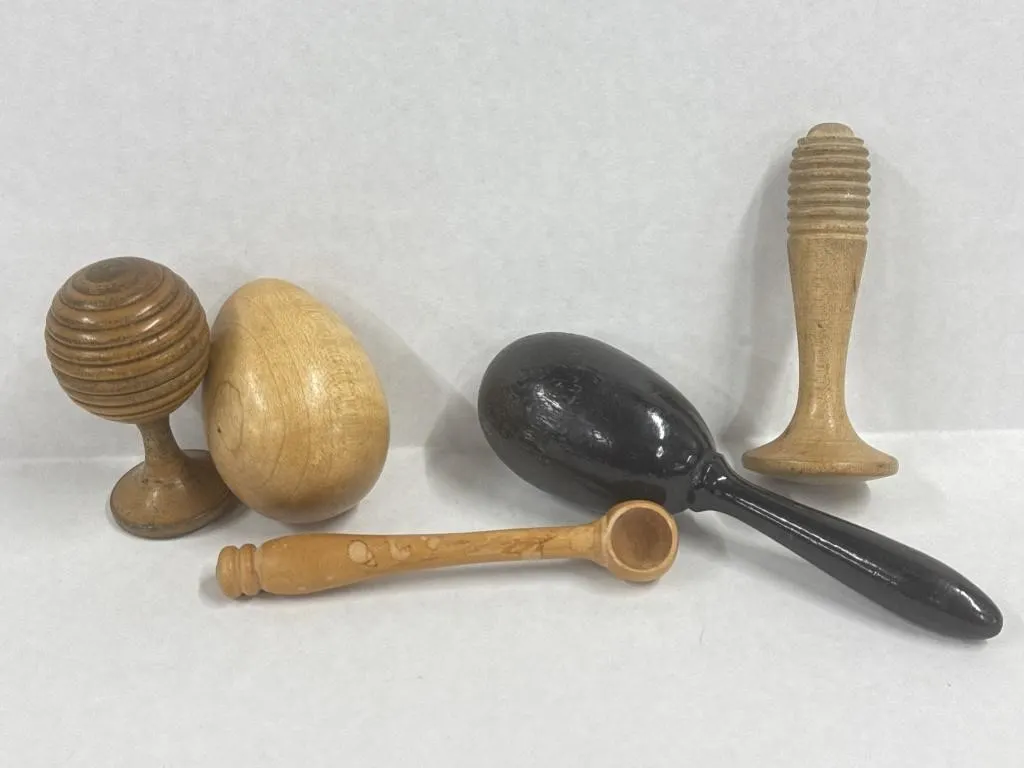 Miscellaneous Lot With Vintage Wooden Items