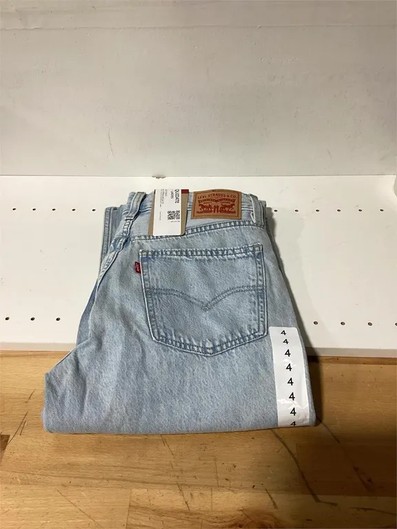 Levis Low Pro Jeans Womens Size 4