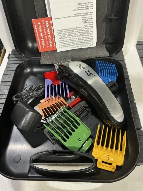 Wahl Pro-Ion Hair Clipper Set Black and Silver