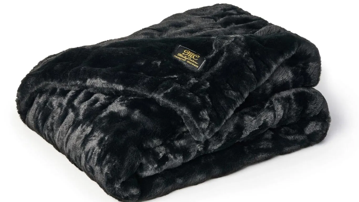Minky Couture Hugs Blanket Medium Black Throw