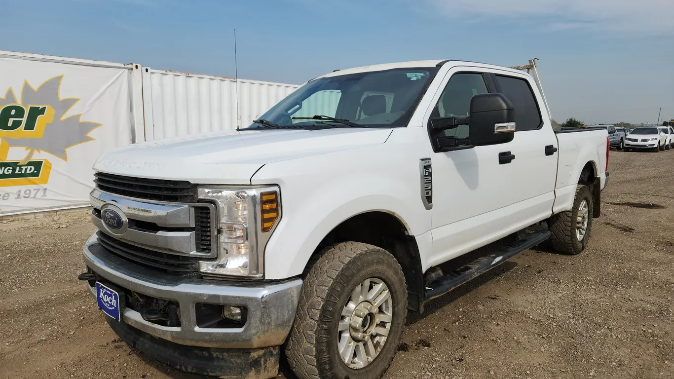 2019 Ford F-250 Super Duty 4x4 XLT 4dr Crew Cab 8 ft. LB