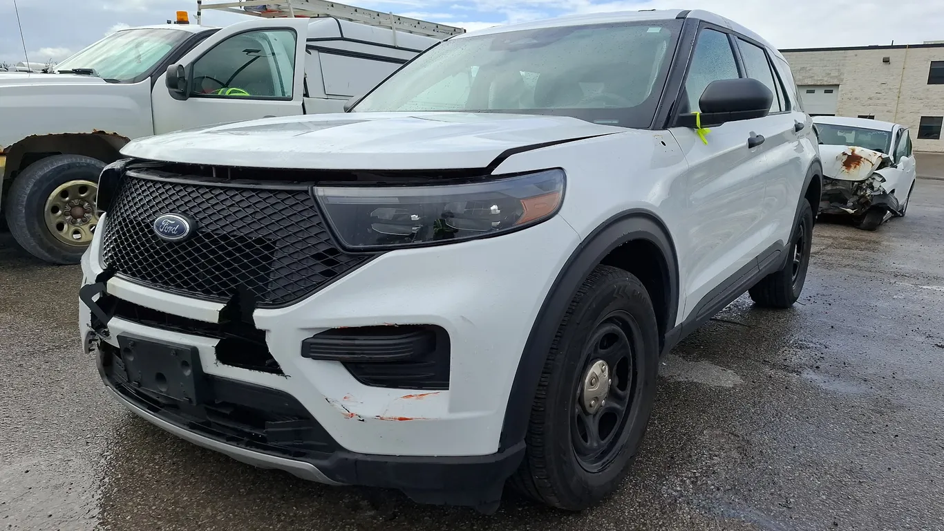 Non-Operable 2025 Ford Explorer Hybrid