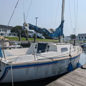 1976 Cal 27' Sailboat