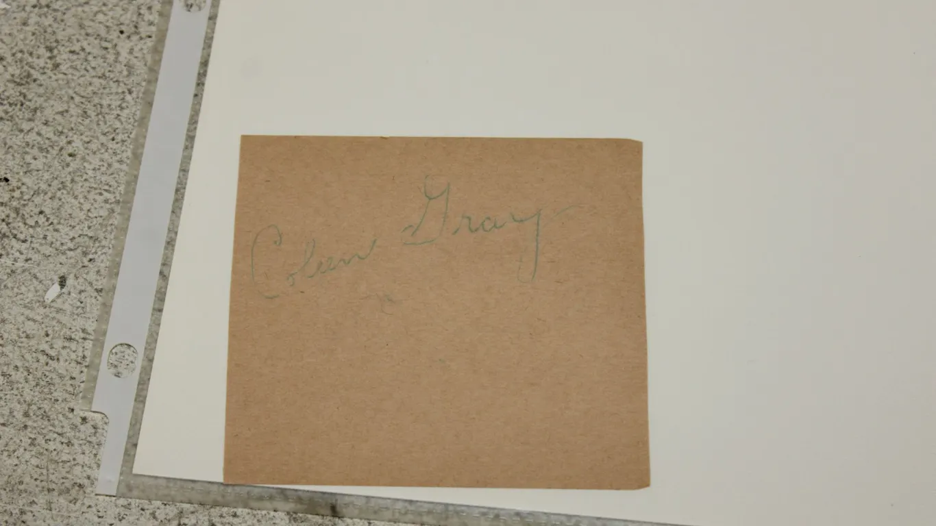 Coleen Gray Autograph