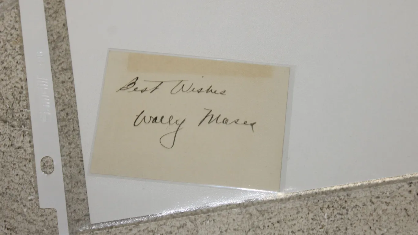 Wally Moses Autograph