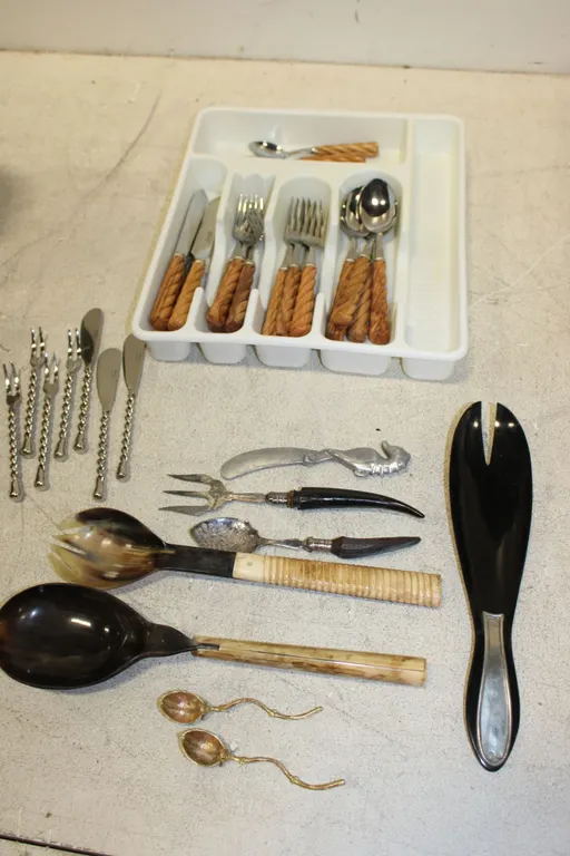 Flatware & Serving Utensils