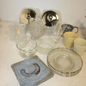 Glassware, Mugs & Décor