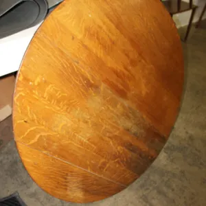Round Oak Dining Table