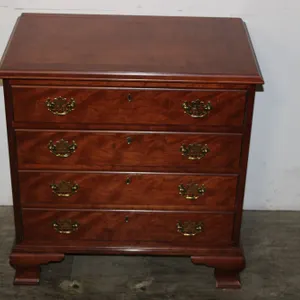 Henredon Colonial Cherry Chest