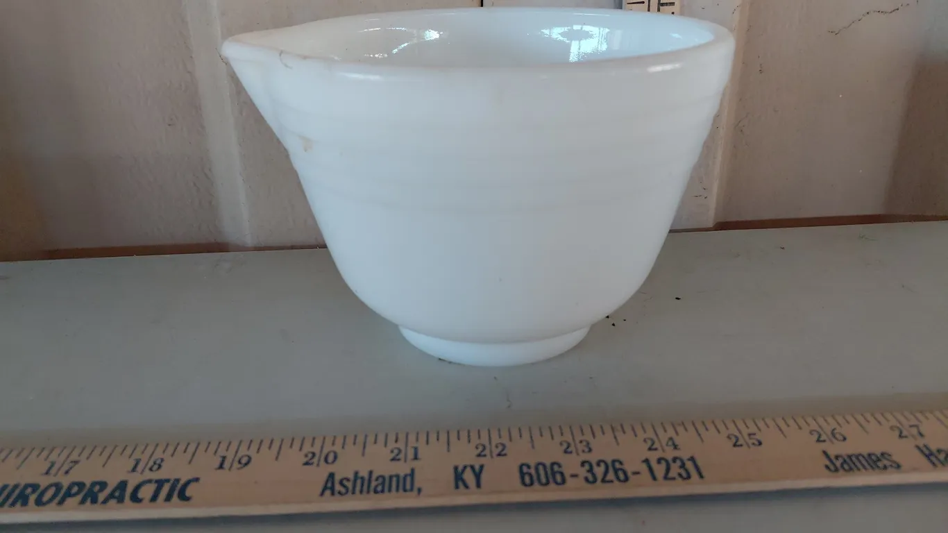 Hamilton Beach Mixing Bowl, Racine Wisconsin, 6.25''X4.5''