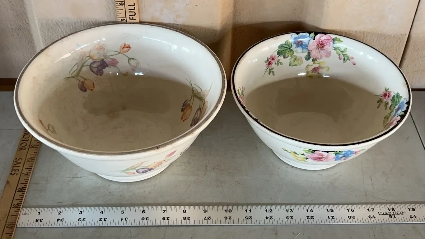2 Vintage Hotoven Chinaware Harker The Oldest Pottery In America Mixing Bowls Flower Patterns 10"X4.
