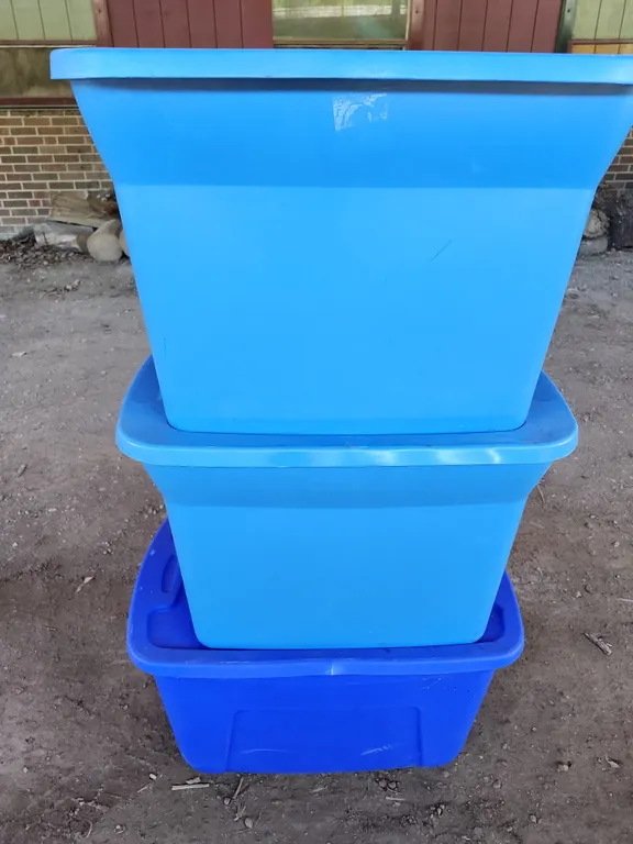 3 Blue Totes