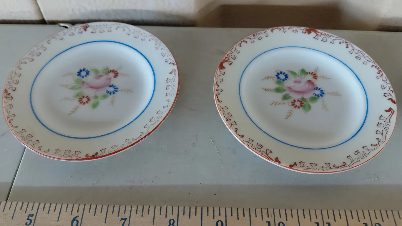 Vintage Japan Porcelain Toy/Childs Plates 4.25"