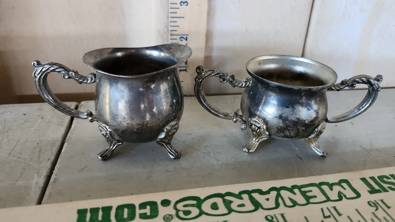 Vintage International Silver Co Silver Plated Sugar & Creamer