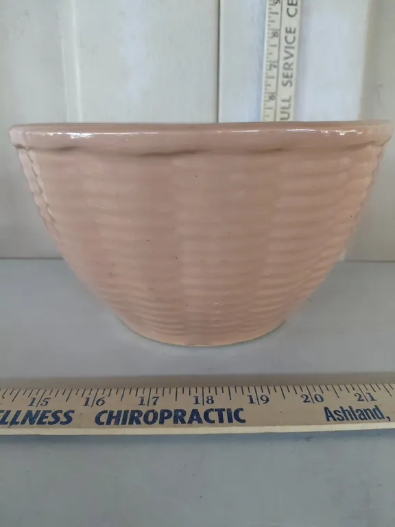Vintage Watt Pottery U.S.A. Basket Weave Pattern Crock Bowl 9"X5"