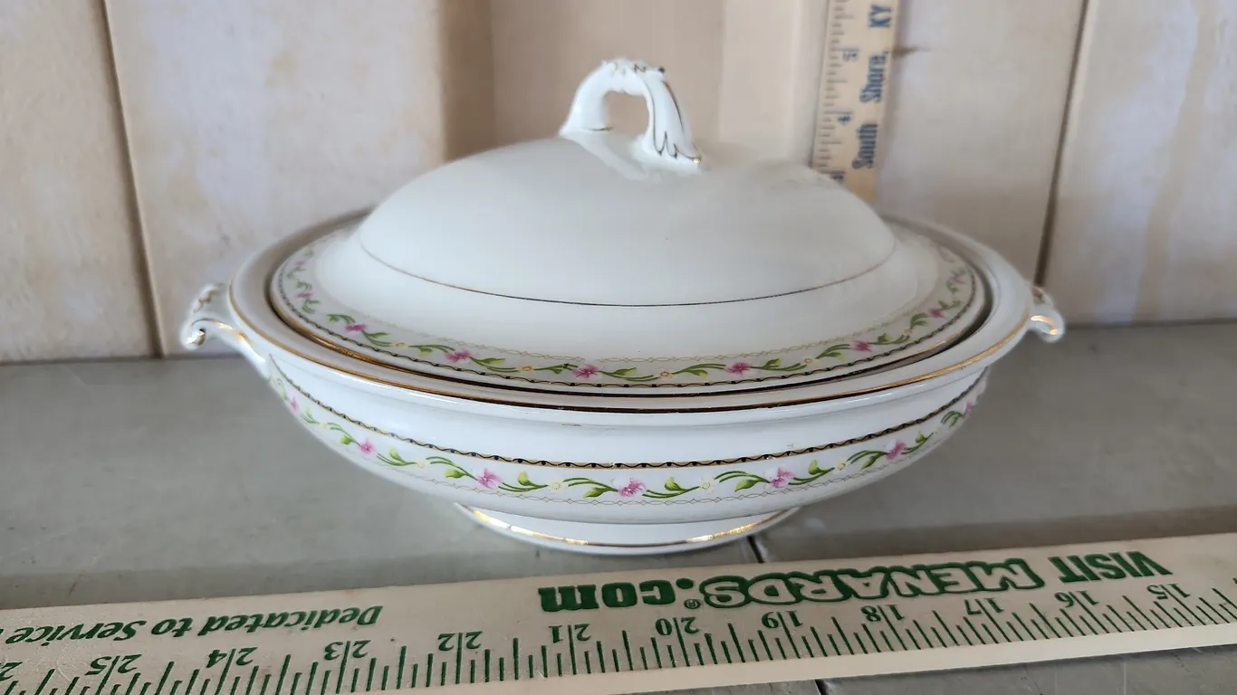 Vintage Johnson Bros. England Covered Serving Dish 9.25"X11"X4.5"
