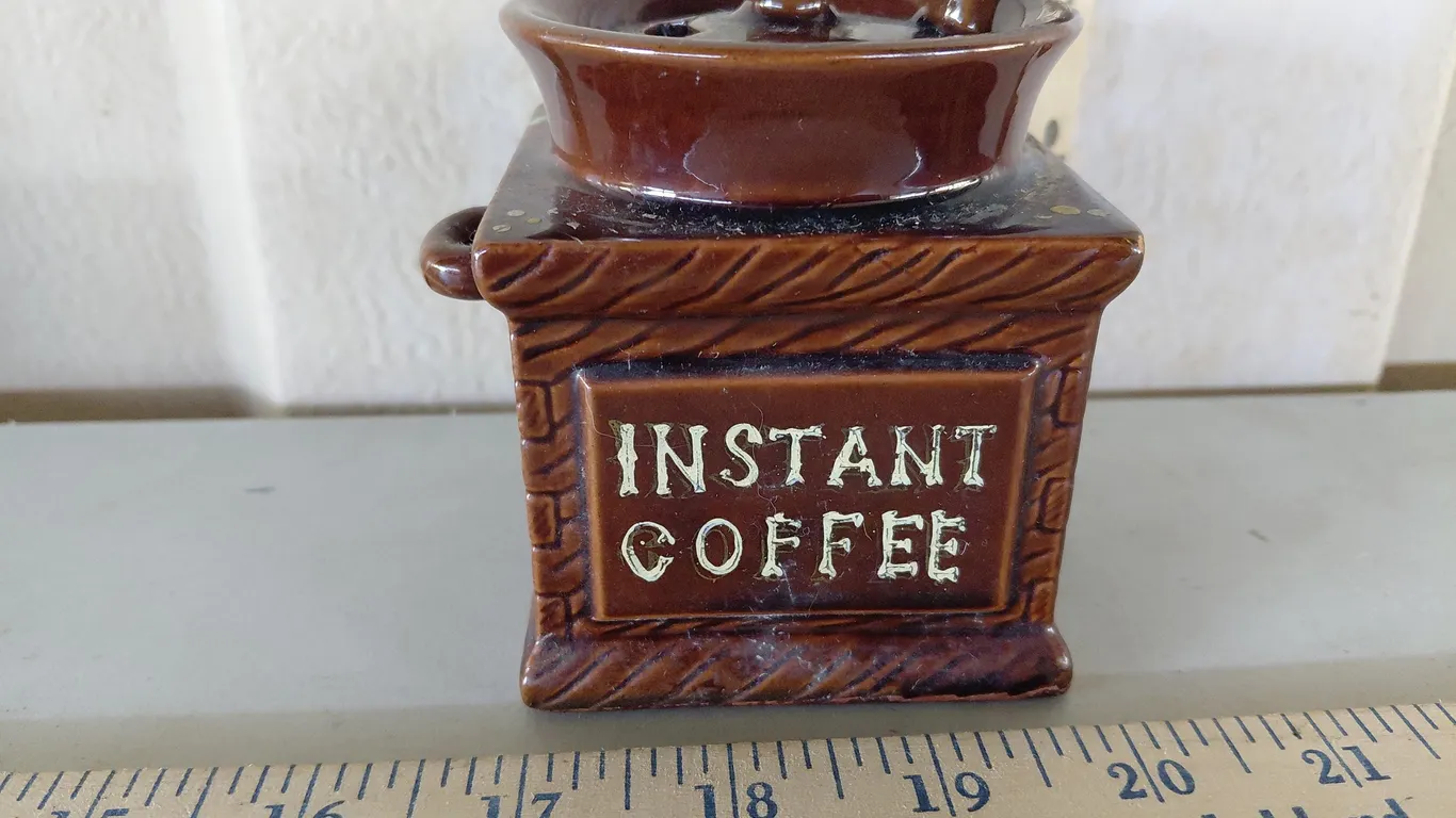 Vintage Commodore Japan Clay Pottery Instant Coffee Jar 3.5"X3"X4.25"