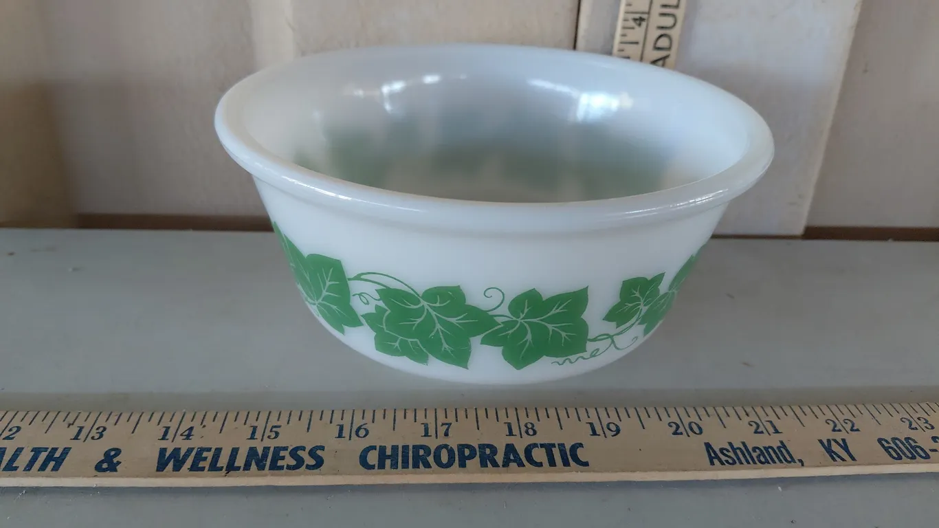 Vintage Hazel Atlas Green Ivy Mixing Bowl 7"X3.5"