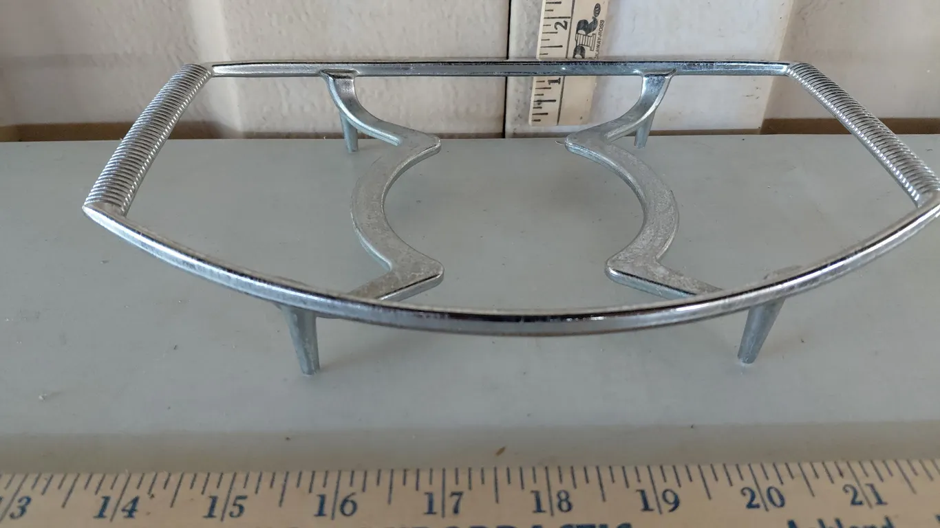 Vintage Pyrex/Corning Ware Metal Casserole Serving Cradle/Trivet 10"X7"X1.75"