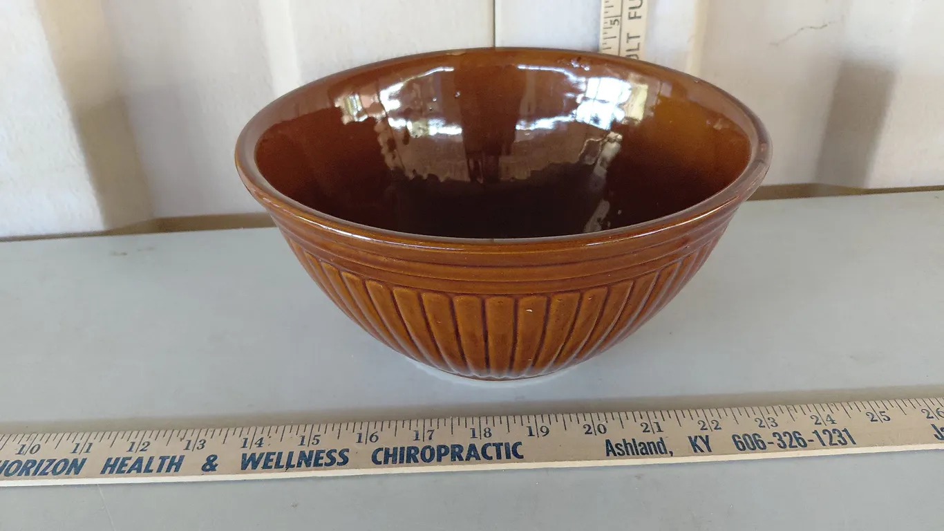 Monmouth Pottery Western Stoneware Bowl 9.5''X4.5''