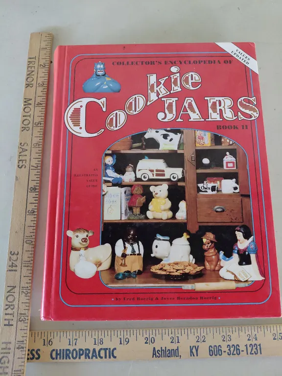 1997 Collector's Encyclopedia Of Cookie Jars