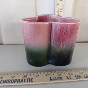 Hull Pottery U.S.A. Pink & Green Ombre Trefoil Shaped Planter 5.5''X4.5''
