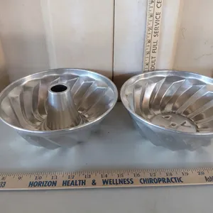Aluminum Swirl Bundt & Jello Pans 8.5''X3.5''