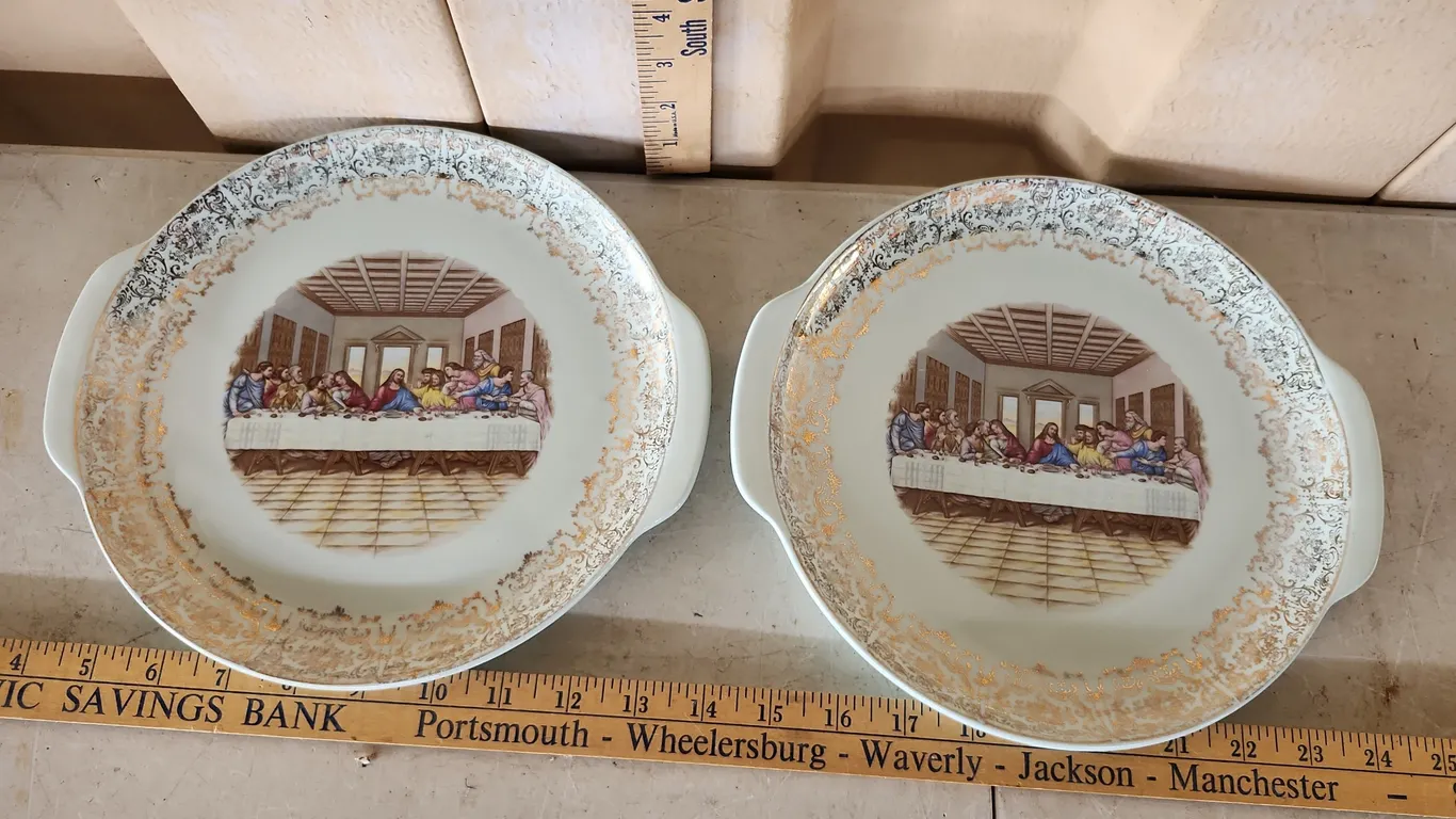 2 Vintage Last Supper Double Handle Plates