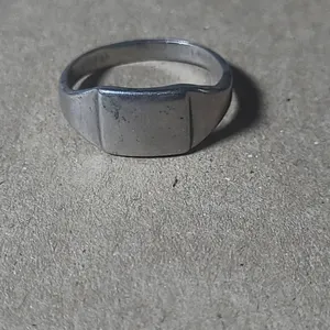 Unmarked Plain Silver-Tone Rectangular Signet Ring, Approximate US Size 7.5-7.75, Unisex Design, No