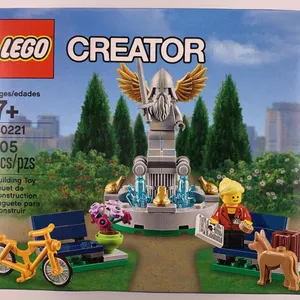 LEGO Creator Fountain 40221 (2018)