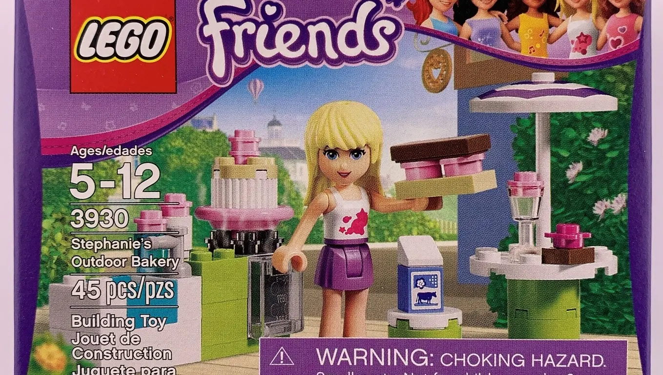 LEGO Friends Stephanie's Outdoor Bakery 3930 (2012)