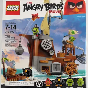 LEGO Angry Birds Movie Piggy Pirate Ship 75825 (2016)