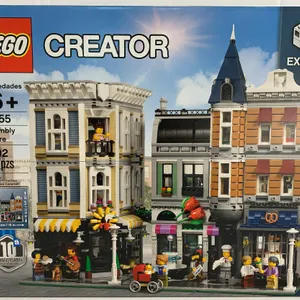 LEGO Creator Expert Assembly Square 10255 (2017)
