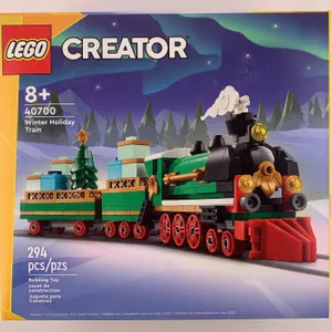 LEGO Creator Winter Holiday Train 40700 (2023)
