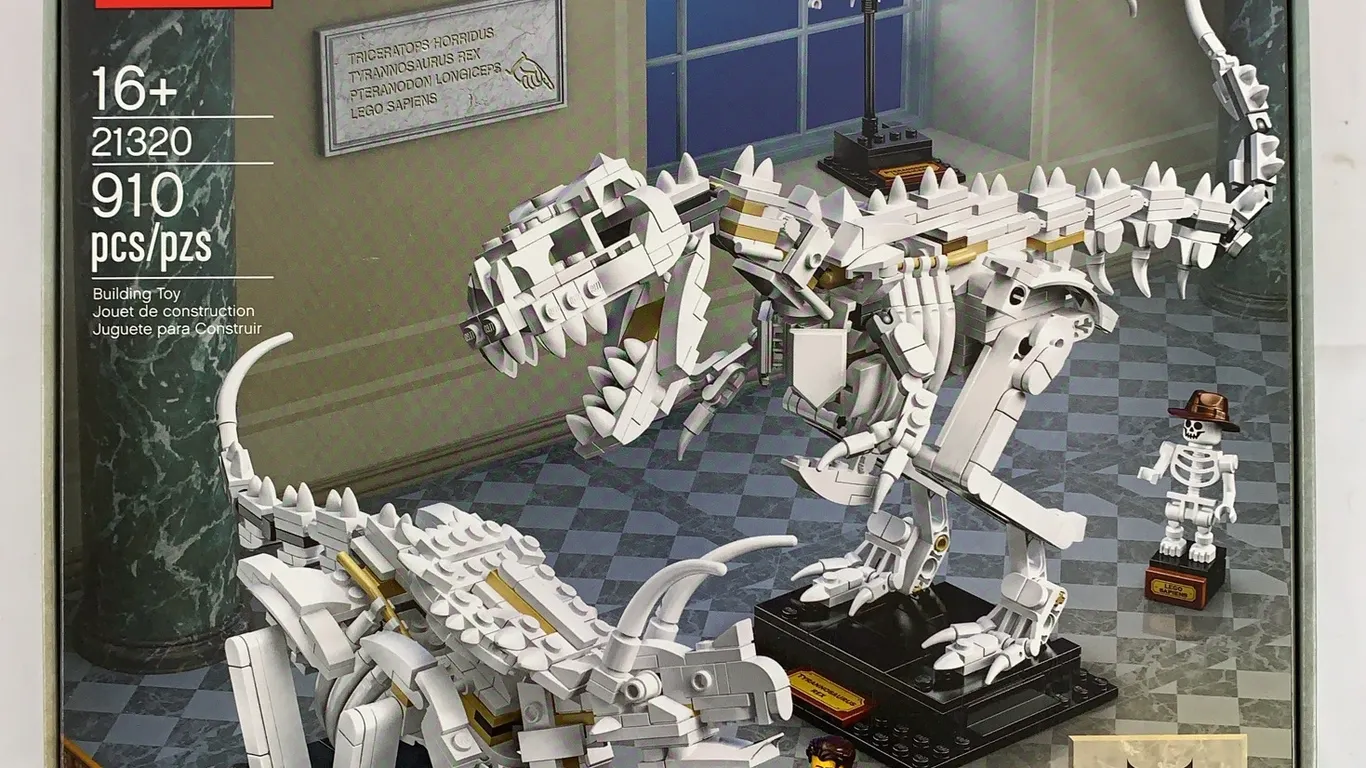 LEGO Ideas Dinosaur Fossils 21320 (2019)