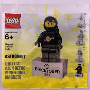 LEGO Bricktober Astronaut Magnet (1984) 2856226 (2011)