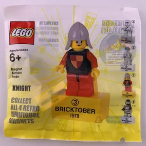 LEGO Bricktober Castle Knight Magnet (1978) 2856225 (2011)